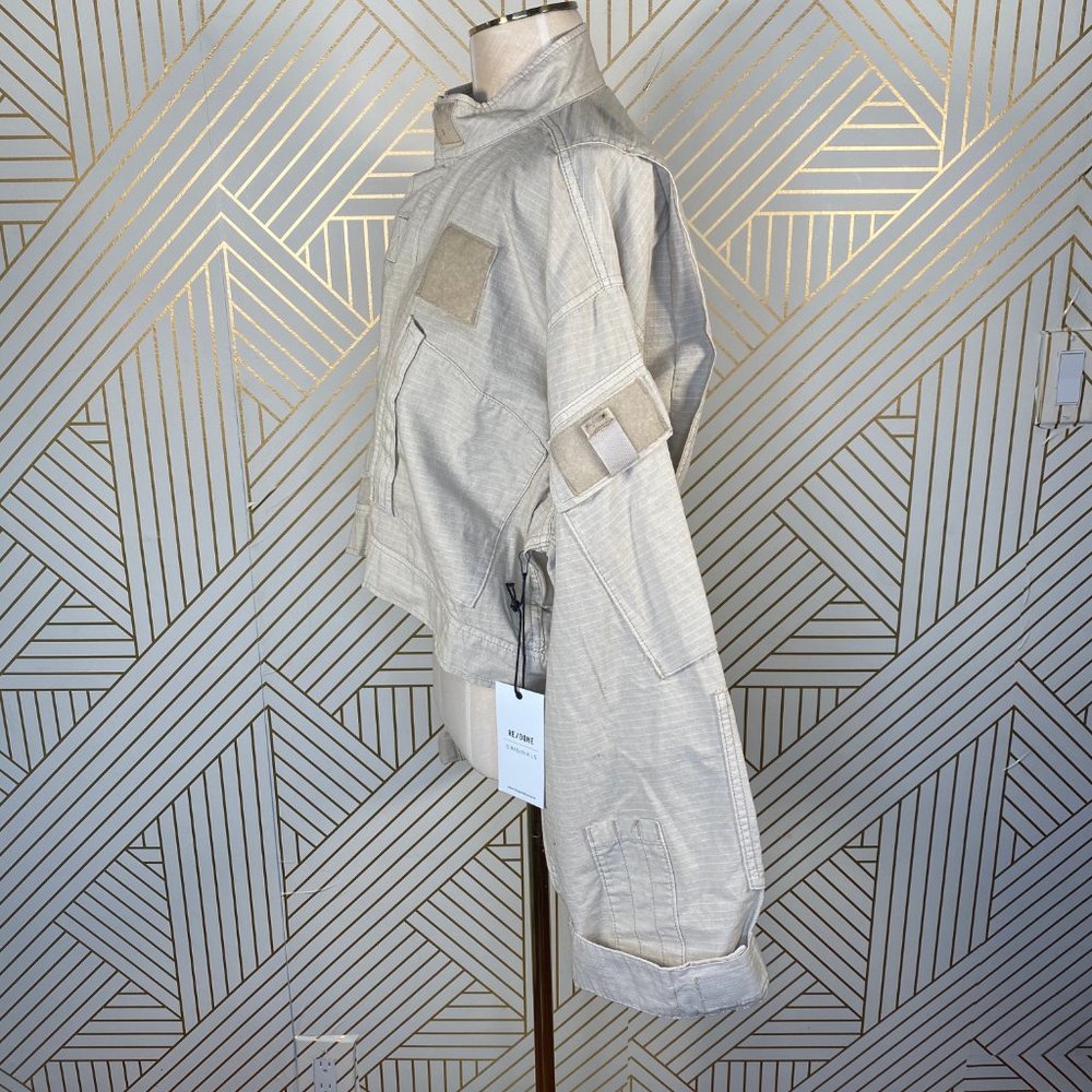 RE/DONE Cropped Cotton Cargo Jacket In Neutral - Picture 7 of 8